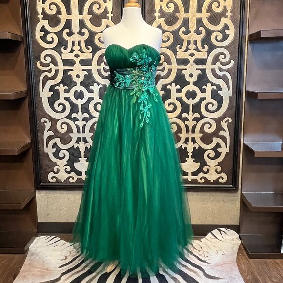 Pink by Alexia Designs emerald green emblished gown - Picture 1 of 8